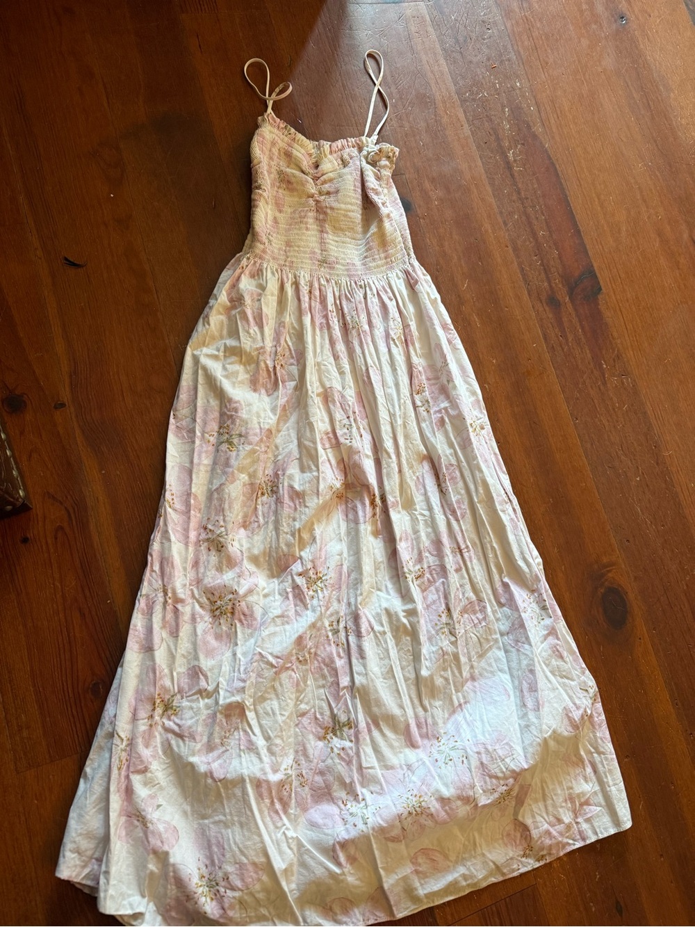 Women’s H&M size XS Pink Floral Maxi Dress with Smocked Bodice